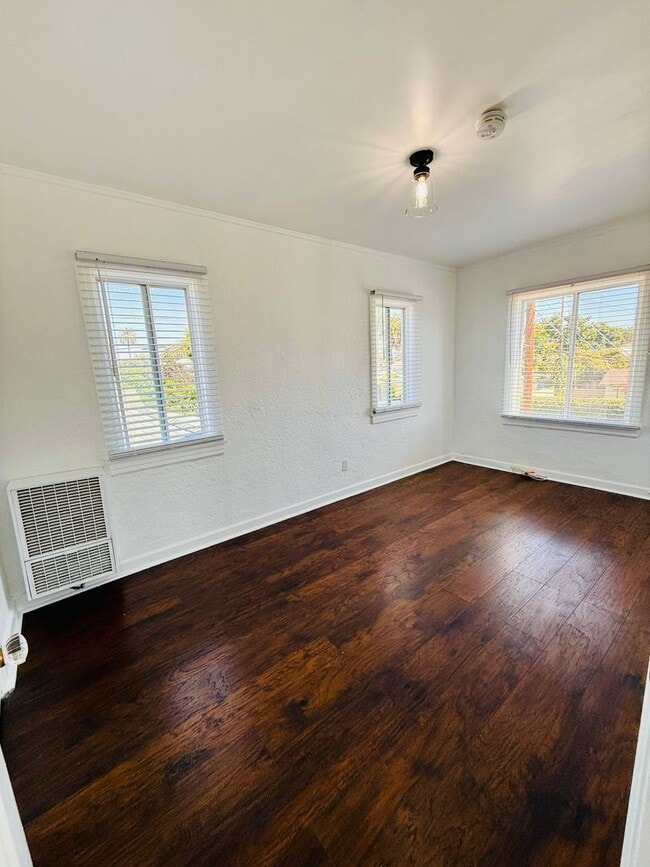 Photo - 1801 W 39th St Unit 3883 S. Gramercy Pl.