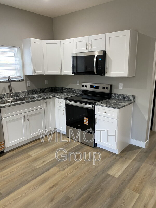 Photo - 931 N Beville Ave