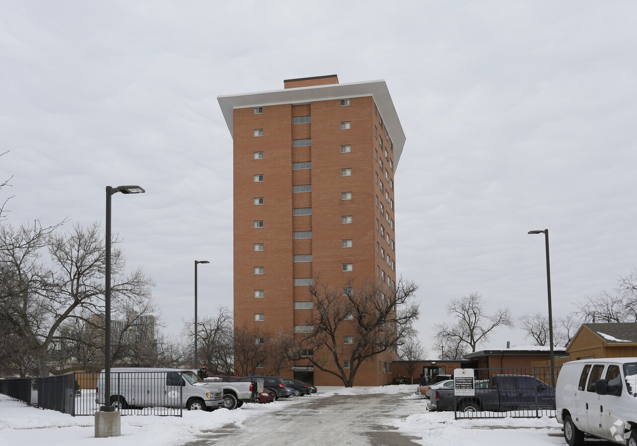 Photo - Hiawatha Towers