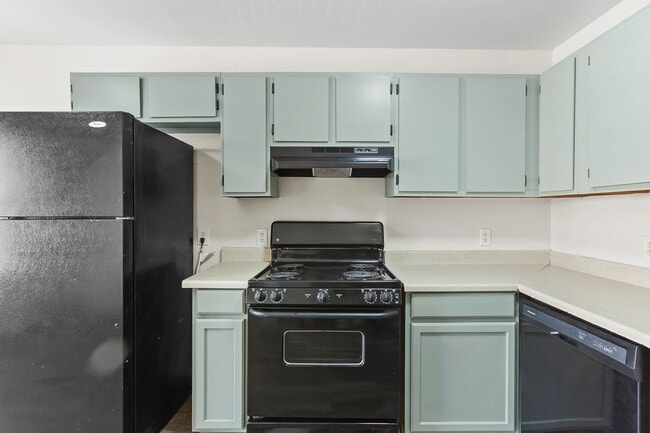 104 Lady Bird Ln Unit D