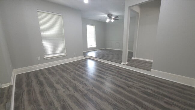 Photo - 1119 Montour Dr