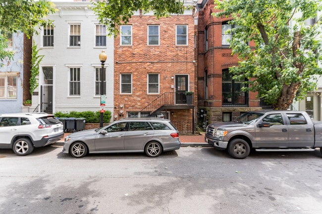 Photo - 1616 Corcoran St NW