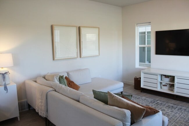 Photo - 3643 W Drexler Dr