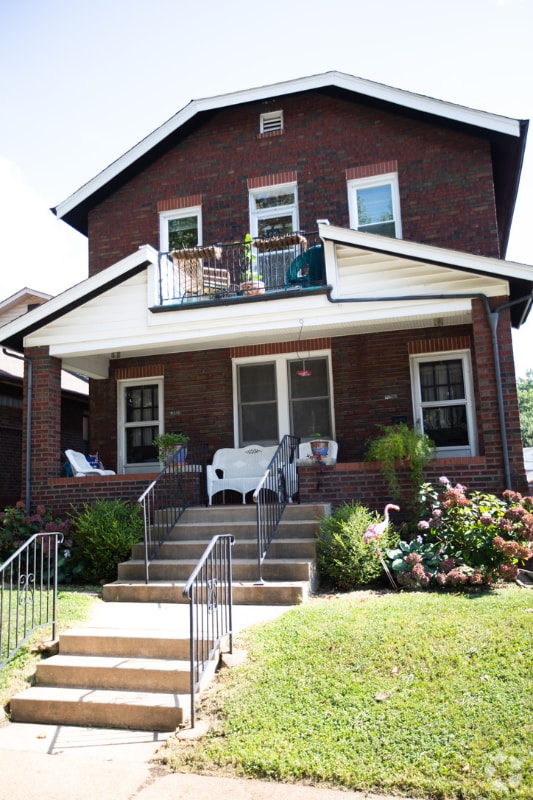 Building Photo - 5446 Rhodes Ave Rental