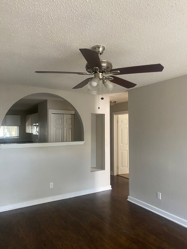 Photo - 3815 Lovingood Dr