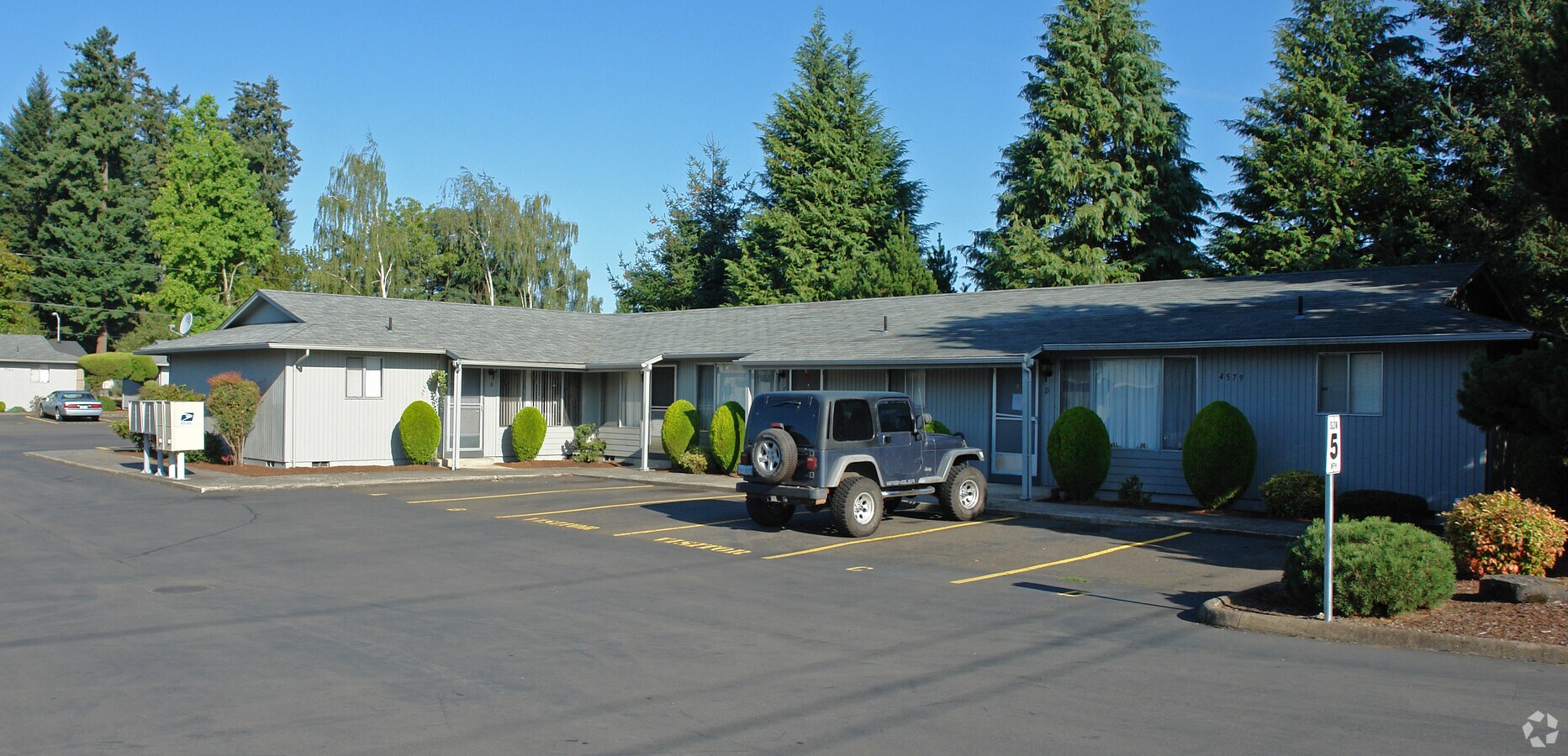 Photo - Lancaster Lee Court