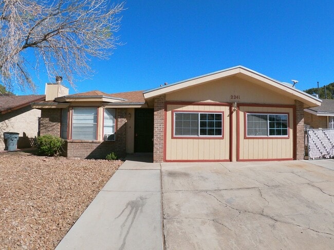 Building Photo - 2241 Seagull Dr