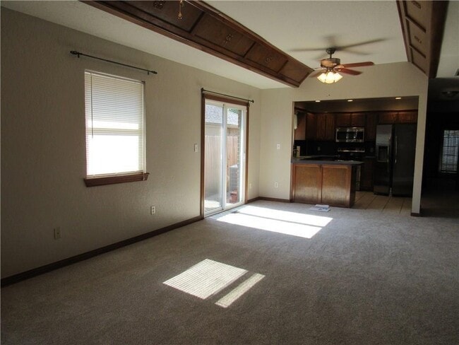 Photo - 936 W Tesio Way