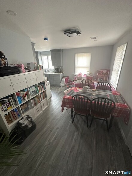 Photo - 180 Pleasantview Ave