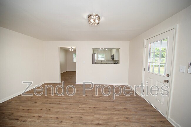 1733 Parkview Ave Unit A (downstairs)