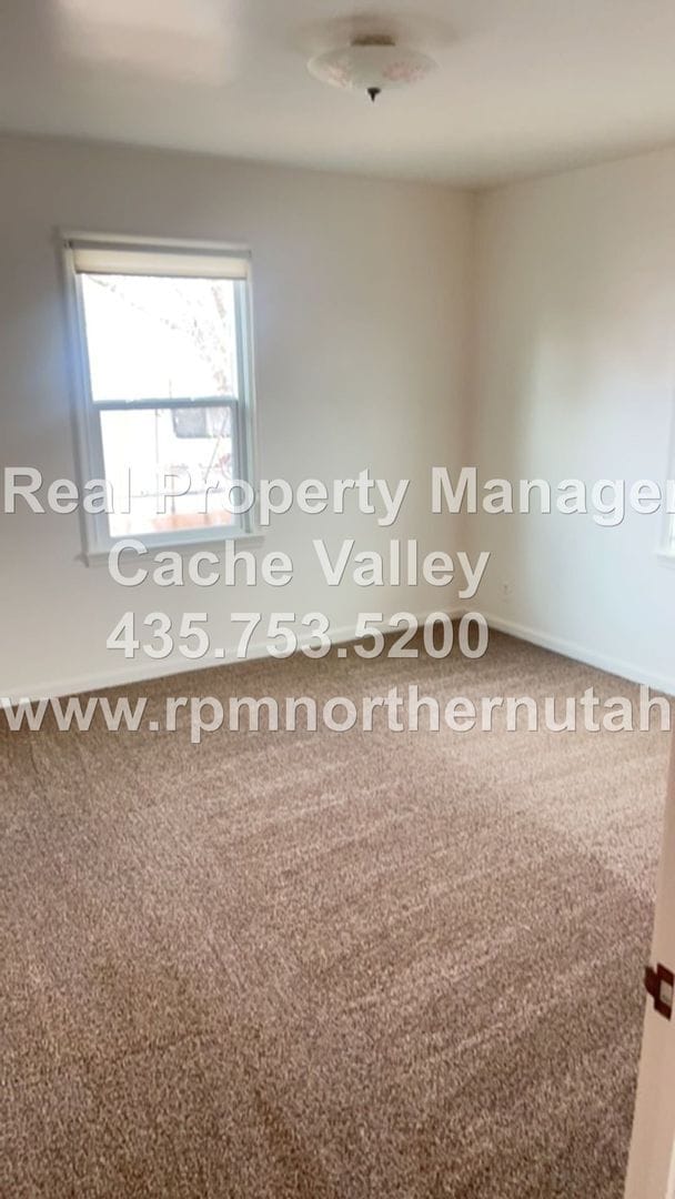 Photo - 2 br unit, on corner lot in Smithfield! Available for immediate move-in!