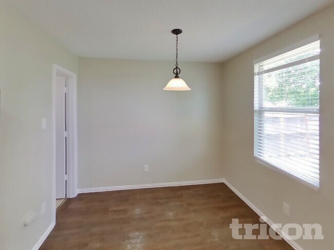 105 Phlox Ln