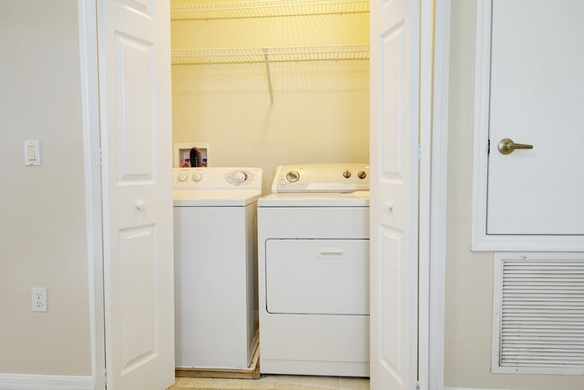 Photo - 2901 Ashford Park Pl