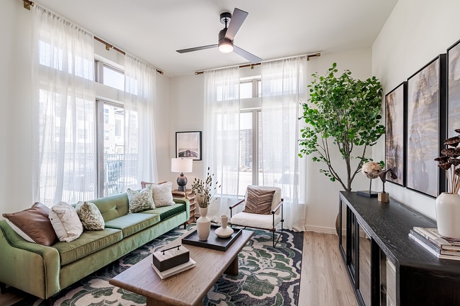 Photo - Marlowe Denton