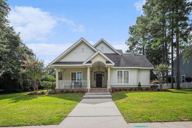 Photo - 210 Red Leaf Blvd House