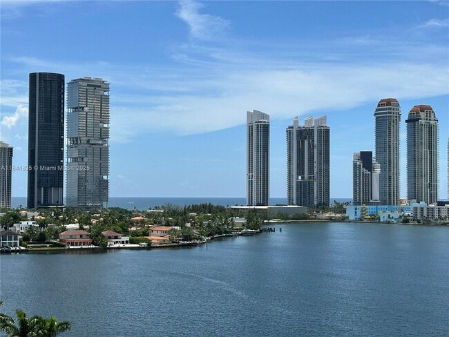 Building Photo - 3530 Mystic Pointe Dr Unit 1213 Rental