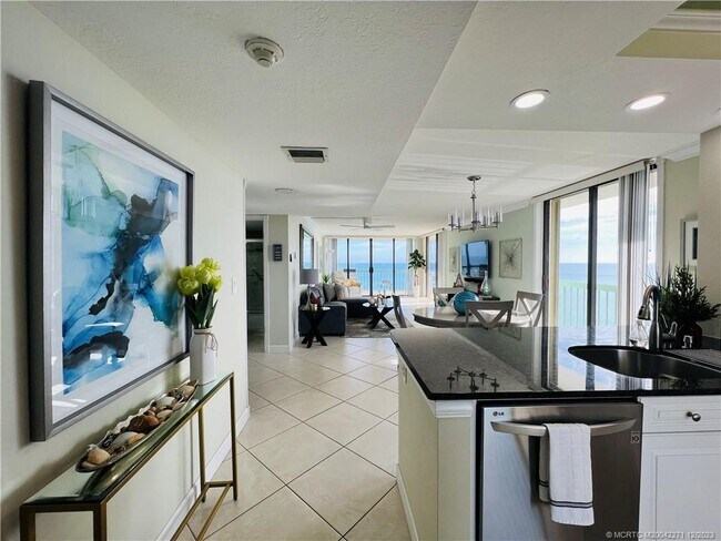 Photo - 9900 S Ocean Dr Unit 810
