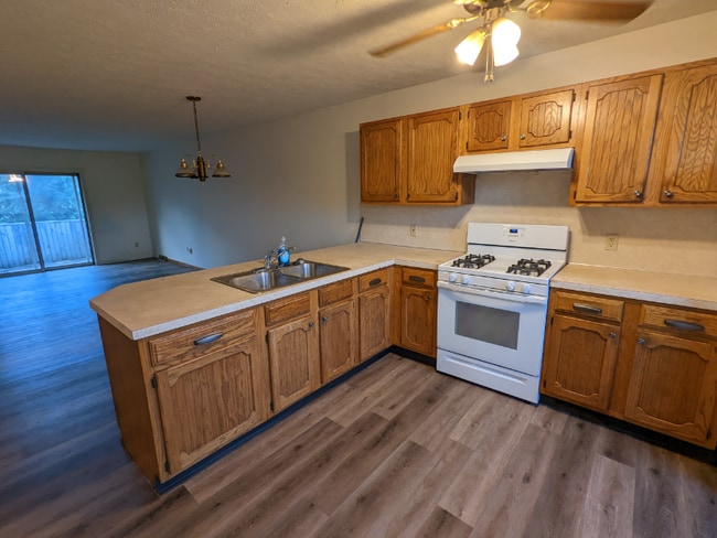 Photo - 2543 Burton St SE Unidad 2543