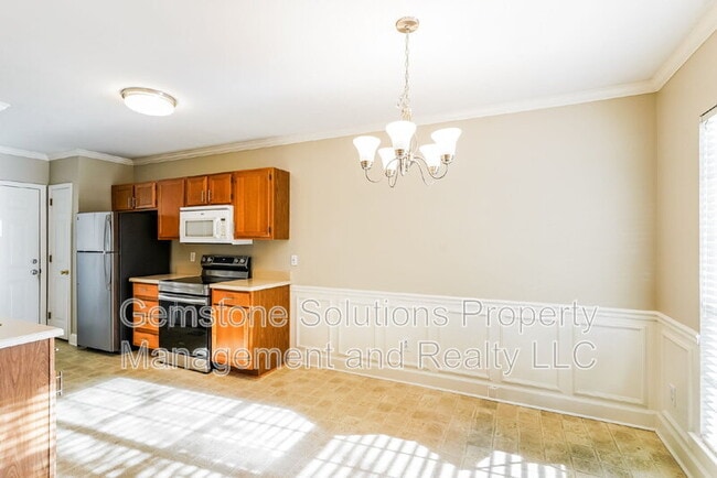 Photo - 306 Crooked Oak Ct