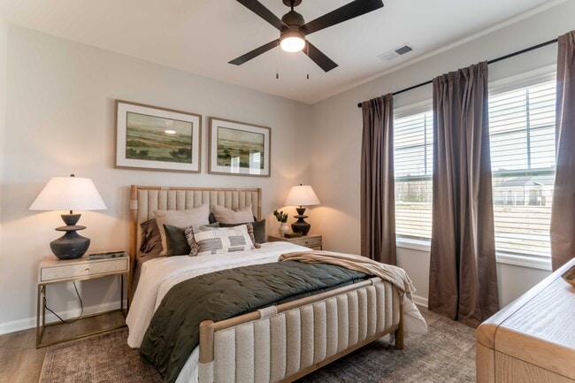 Photo - 250 West Apartments