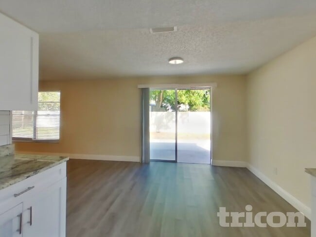 Photo - 15936 Winding Dr