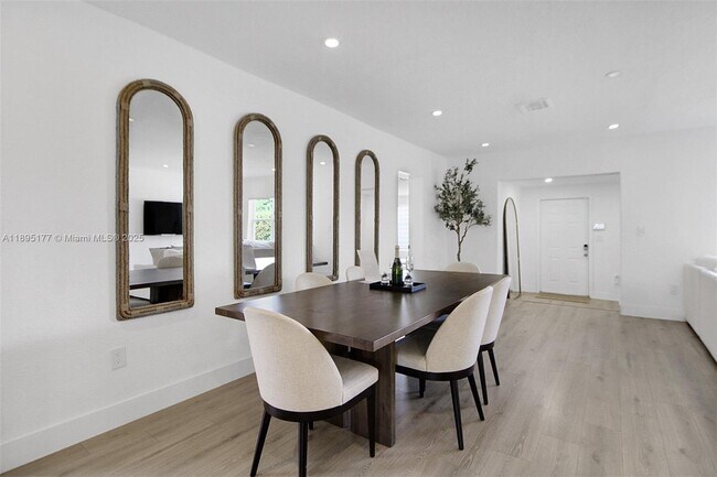 Photo - 18361 NE 20th Pl