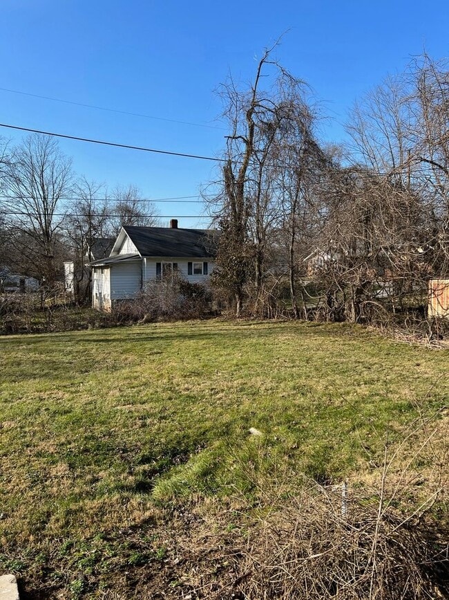 Photo - 1202 S Park Ave Unit B