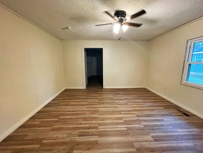 Photo - 3 Bedroom remodeled home in Sylacauga