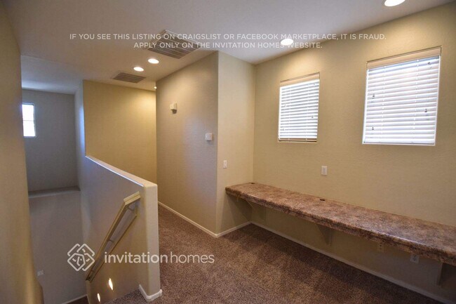 Photo - 881 E Stottler Dr