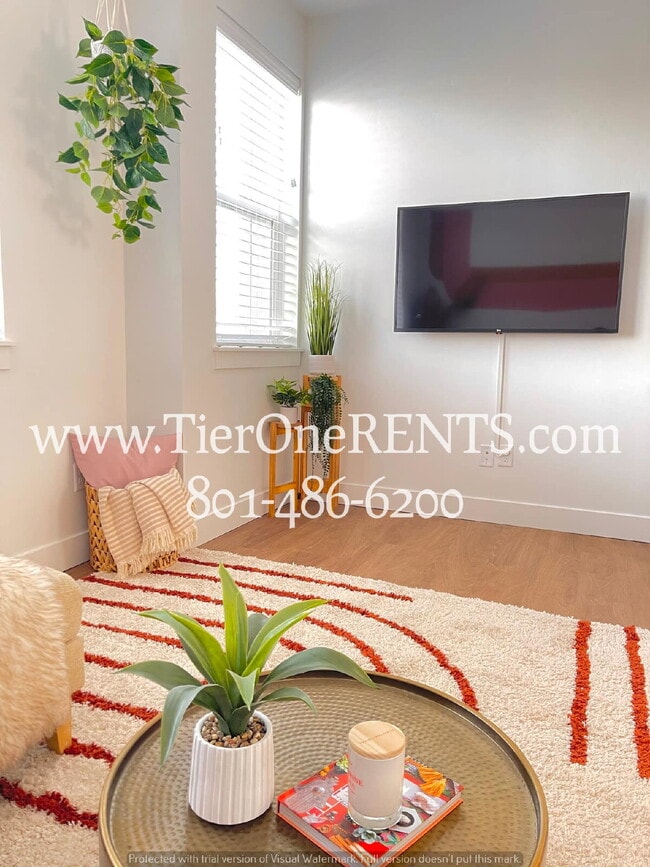 Photo - ** Limited Time Offer ** $500 OFF your first month's RENT! Unit 105