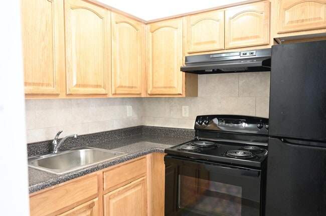 Photo - ERP 43-51 E Park St, LLC