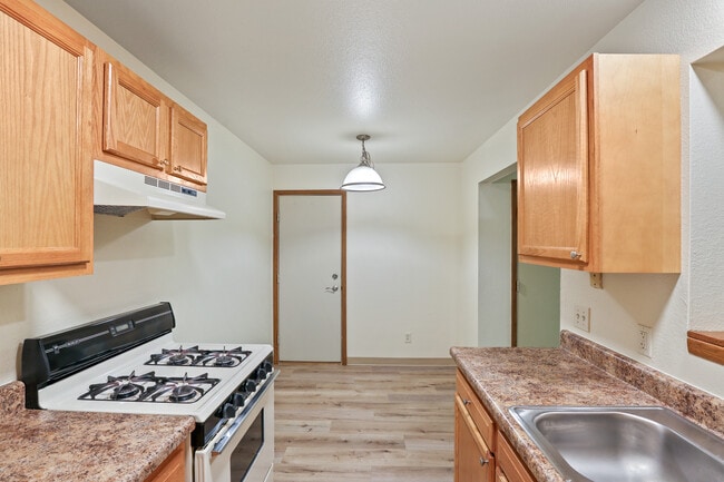 Photo - Parkview Apartments