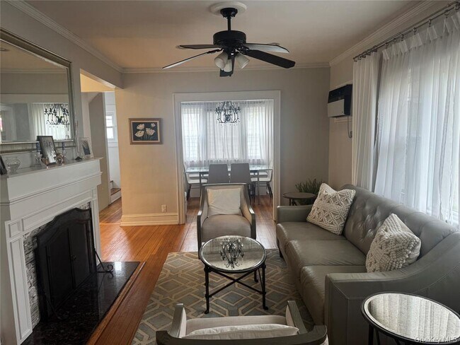 Photo - 9 Castleton Ct