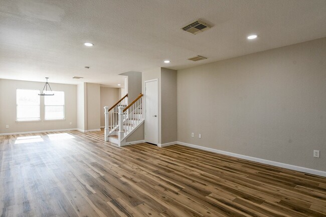 Photo - 20807 Lansing Ridge Ln