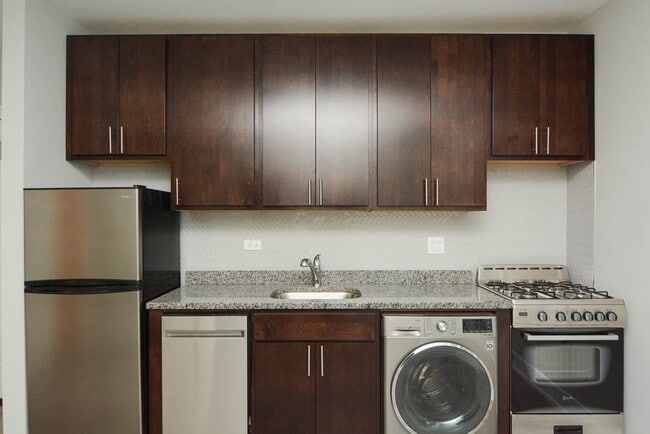 Photo - 434.5 W Belden Ave Unidad 403B