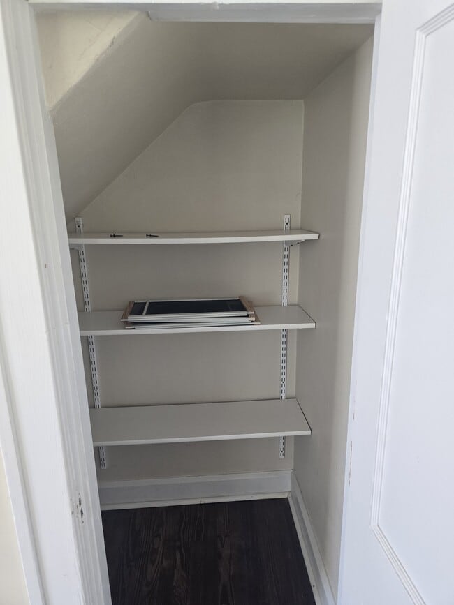 Photo - 1206 E 8th St