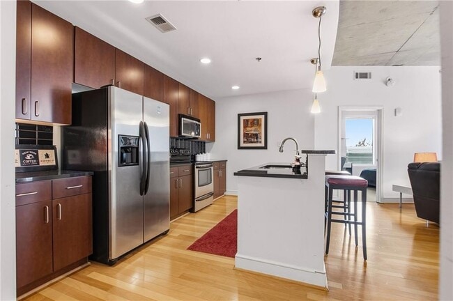 Photo - 44 Peachtree Pl NE Unit 424