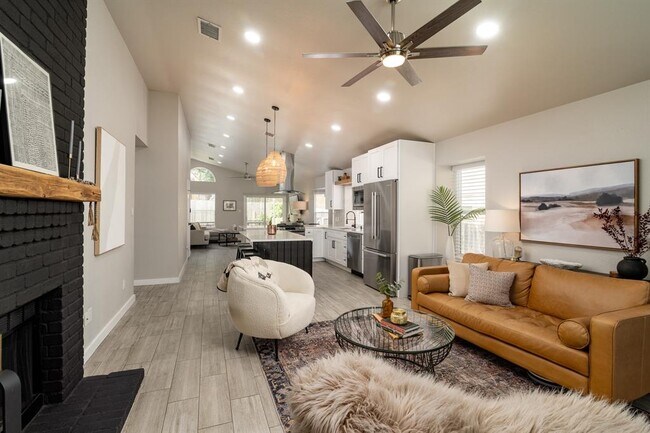 Photo - 1407 Elm Brook Dr