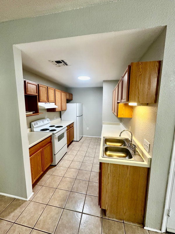 Photo - 4328 Covenant Ct