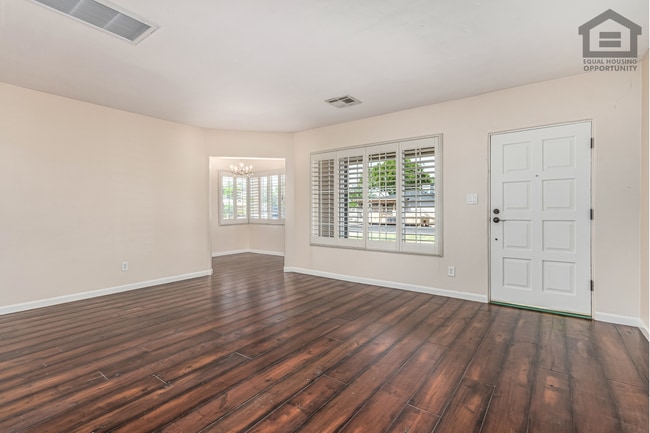 Photo - 2807 N 8th Ave