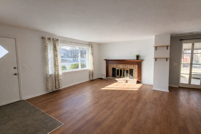 Photo - 5440 Benton Ave