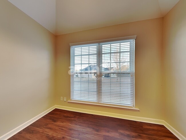 Photo - 352 Brighton Woods Dr