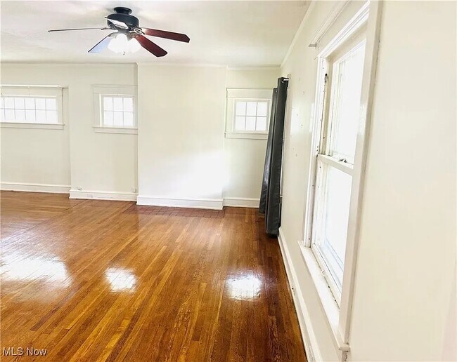 1337 Andrews Ave Unit Up