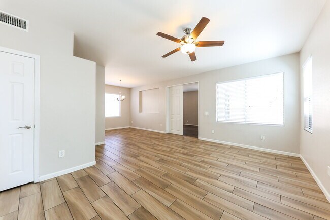 Photo - 12026 W Yuma St
