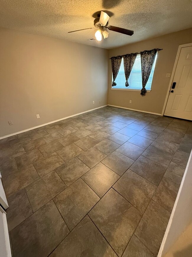 Photo - 3 Bed 1.5 Bath House on Hill with Car Port.  Total Electric.  Yard Care Included.