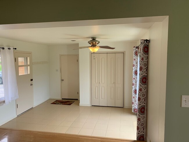 Photo - 14865 Pershing Dr