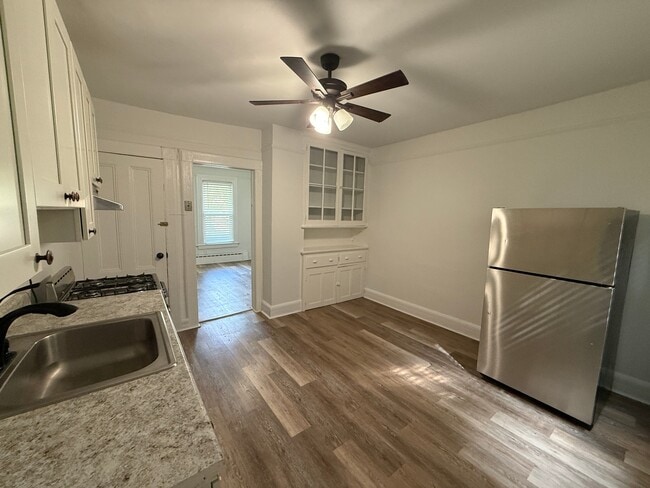 Photo - 195 Forest St Unit 1