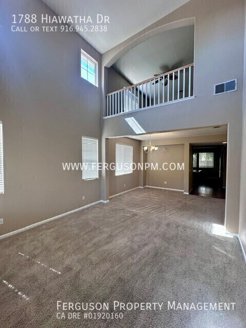1788 Hiawatha Dr