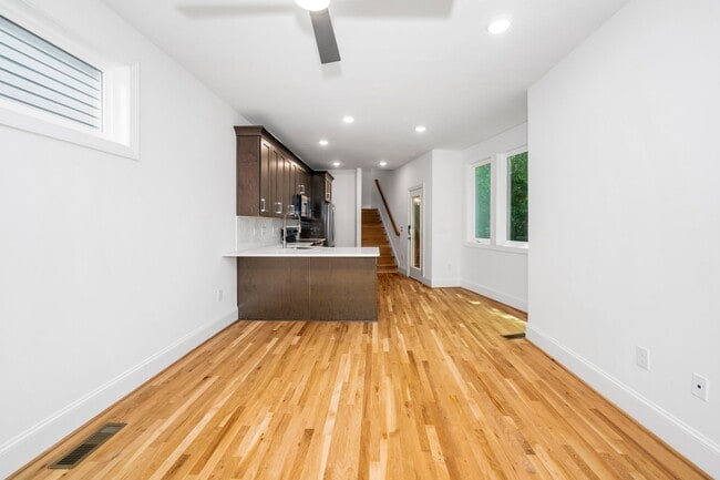 Photo - 1729 Crest Rd