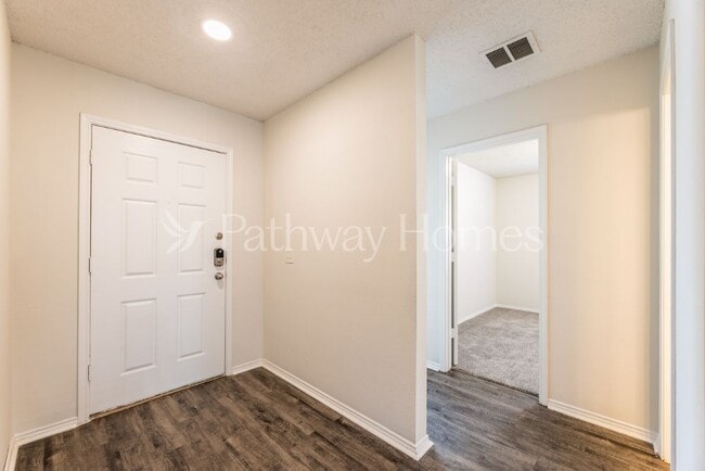 Photo - 1405 Dundee Dr